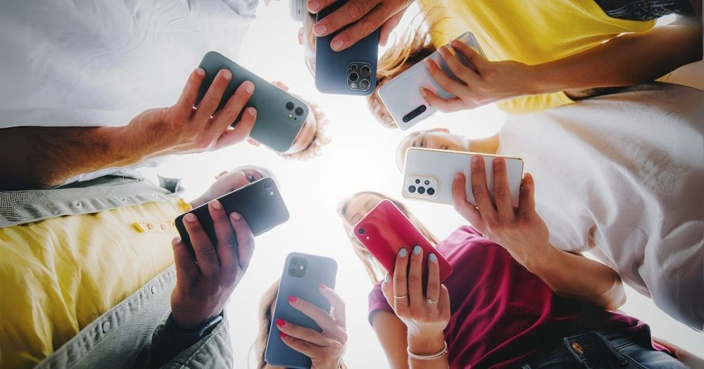 Digital Overwhelm: Breaking Free from Phone Addiction and Information Overload