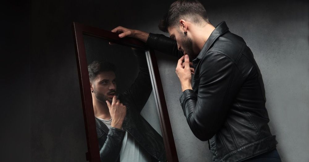 7 Warning Signs You're Dealing with a Narcissist—and Why They're More Dangerous Than You Think