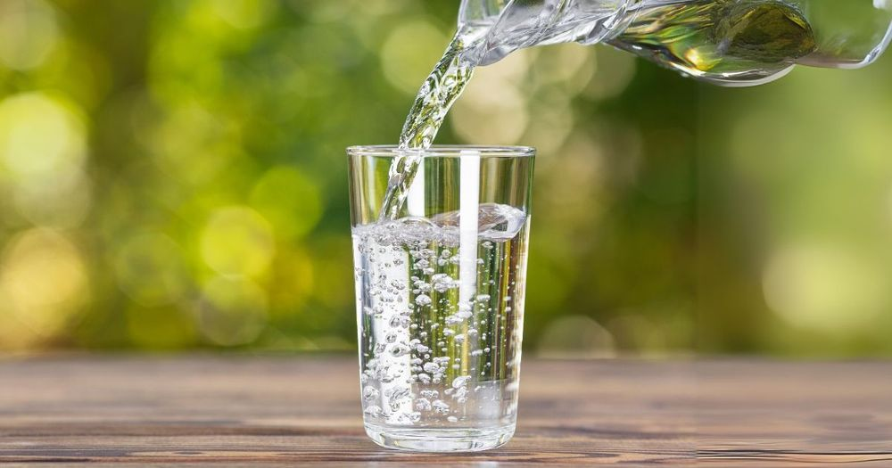 7 Unknown Benefits of Silica-Rich Mineral Water That Will Transform Your Health