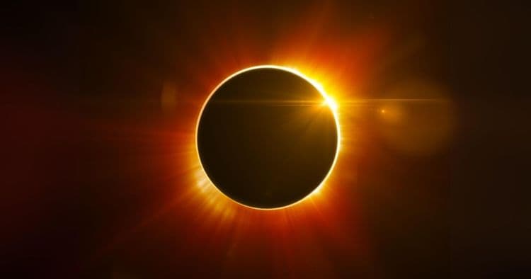 5 Fascinating Ways a Solar Eclipse Can Impact Your Mind, Body, and Spirit