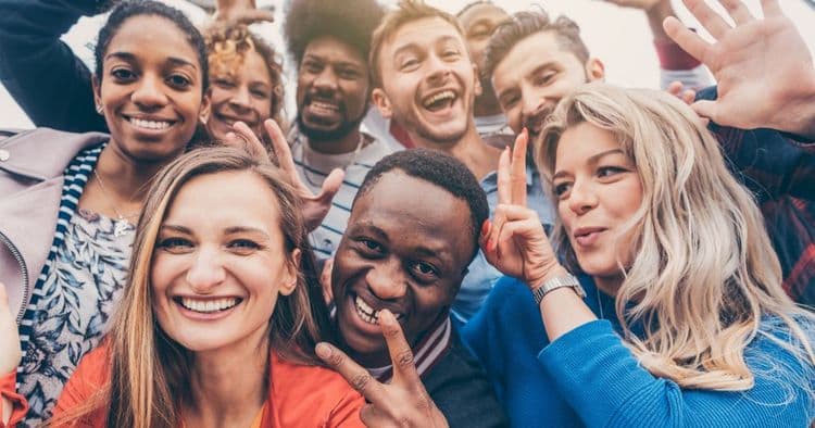 10 Powerful Tips for Choosing the Right People to Surround Yourself With