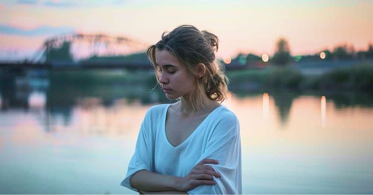 The Modern Loneliness Epidemic: Why Connection Feels Impossible